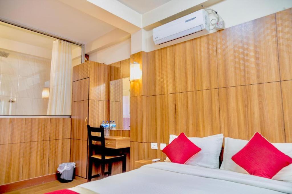Hotel Great Doors Thamel à Katmandou Extérieur photo